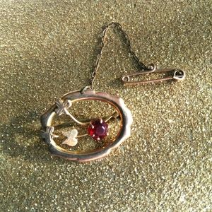 Vtg Small Gold Pin with Chain